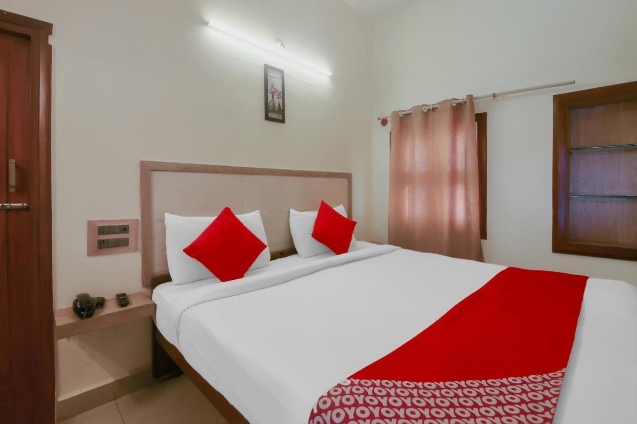 Kaveri Hotel Bed & Breakfast Mysore Luaran gambar